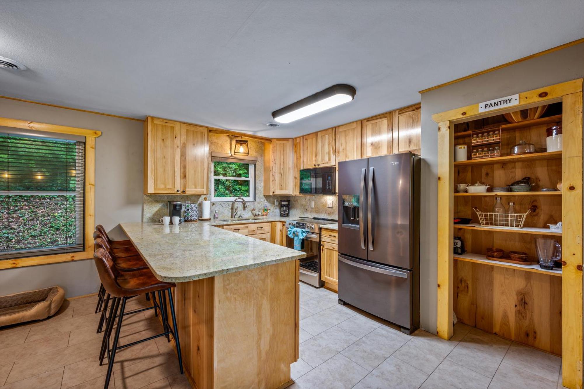 Beautiful Chalet With Fireplace And Large Game Room Gatlinburg Exterior photo